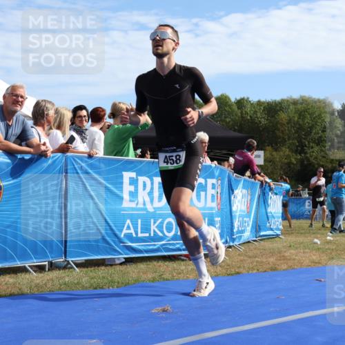 31.08.2025 - Elbe Triathlon Hamburg Strokosch-Dieckow http://msf.ph/oto/8651239 31.08.2025 10:41:58 Ziel 246, 458 meine-sportfotos.de