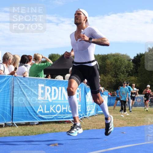 31.08.2025 - Elbe Triathlon Hamburg Strokosch-Dieckow http://msf.ph/oto/8651250 31.08.2025 10:42:12 Ziel 246, 265, 596 meine-sportfotos.de