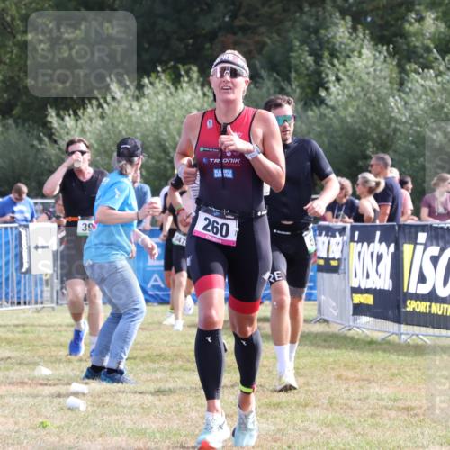 31.08.2025 - Elbe Triathlon Hamburg Strokosch-Dieckow http://msf.ph/oto/8651295 31.08.2025 10:44:19 Ziel 260, 392 meine-sportfotos.de