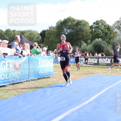 31.08.2025 - Elbe Triathlon Hamburg Strokosch-Dieckow http://msf.ph/oto/8651297 31.08.2025 10:44:21 Ziel 260, 392 meine-sportfotos.de