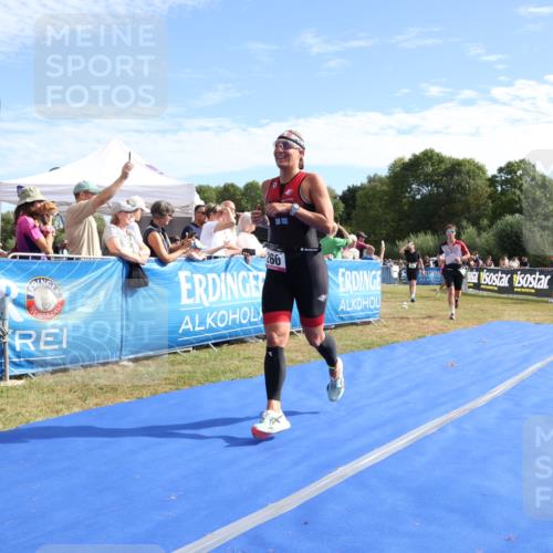 31.08.2025 - Elbe Triathlon Hamburg Strokosch-Dieckow http://msf.ph/oto/8651300 31.08.2025 10:44:22 Ziel 260, 392 meine-sportfotos.de