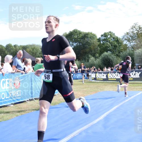 31.08.2025 - Elbe Triathlon Hamburg Strokosch-Dieckow http://msf.ph/oto/8651315 31.08.2025 10:44:40 Ziel 439, 468, 516 meine-sportfotos.de