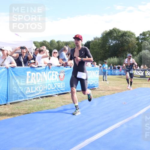 31.08.2025 - Elbe Triathlon Hamburg Strokosch-Dieckow http://msf.ph/oto/8651331 31.08.2025 10:44:55 Ziel 367, 672 meine-sportfotos.de