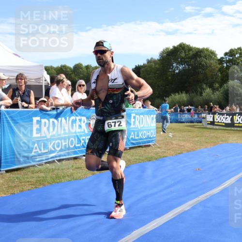 31.08.2025 - Elbe Triathlon Hamburg Strokosch-Dieckow http://msf.ph/oto/8651338 31.08.2025 10:44:57 Ziel 367, 672 meine-sportfotos.de
