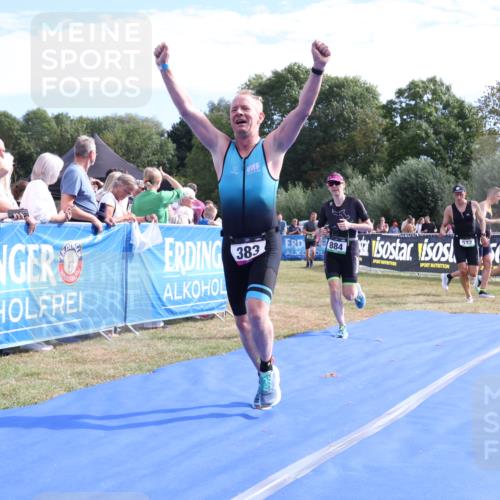 31.08.2025 - Elbe Triathlon Hamburg Strokosch-Dieckow http://msf.ph/oto/8651347 31.08.2025 10:45:16 Ziel 383, 532 meine-sportfotos.de