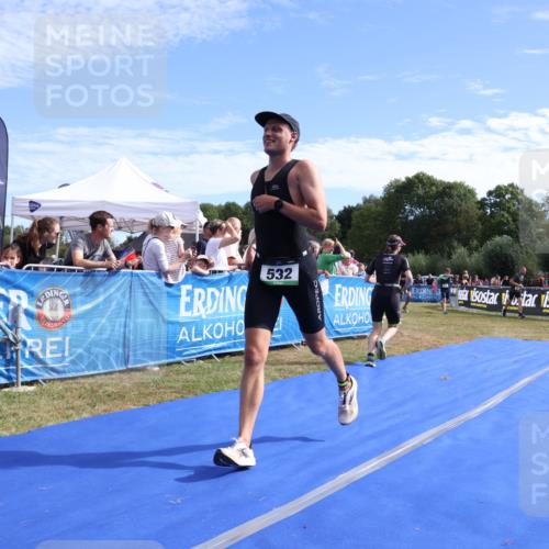 31.08.2025 - Elbe Triathlon Hamburg Strokosch-Dieckow http://msf.ph/oto/8651356 31.08.2025 10:45:19 Ziel 383, 532 meine-sportfotos.de