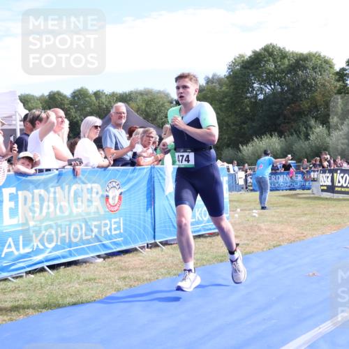 31.08.2025 - Elbe Triathlon Hamburg Strokosch-Dieckow http://msf.ph/oto/8651363 31.08.2025 10:45:25 Ziel  meine-sportfotos.de