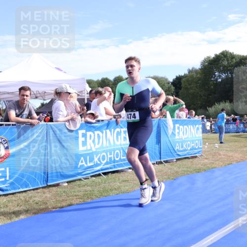 31.08.2025 - Elbe Triathlon Hamburg Strokosch-Dieckow http://msf.ph/oto/8651365 31.08.2025 10:45:25 Ziel  meine-sportfotos.de