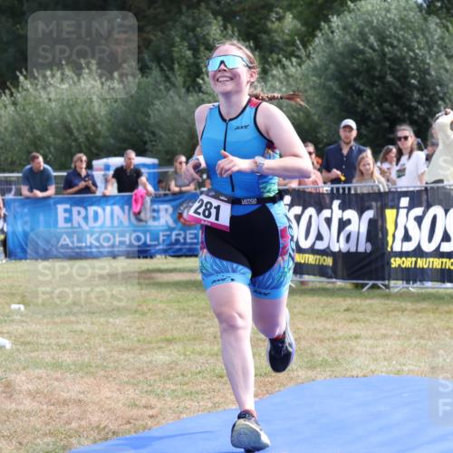 31.08.2025 - Elbe Triathlon Hamburg Strokosch-Dieckow http://msf.ph/oto/8651403 31.08.2025 10:46:55 Ziel 281, 376 meine-sportfotos.de