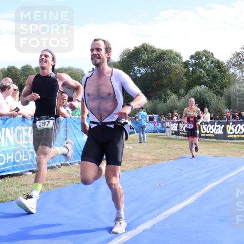 31.08.2025 - Elbe Triathlon Hamburg Strokosch-Dieckow http://msf.ph/oto/8651446 31.08.2025 10:47:39 Ziel 259, 397, 440 meine-sportfotos.de