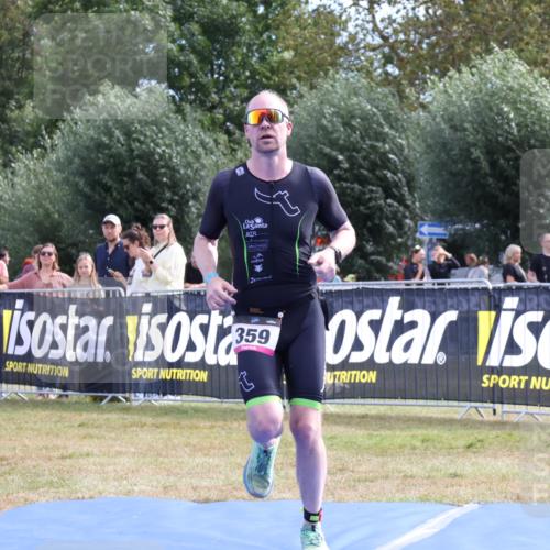 31.08.2025 - Elbe Triathlon Hamburg Strokosch-Dieckow http://msf.ph/oto/8651454 31.08.2025 10:47:48 Ziel 266, 359 meine-sportfotos.de