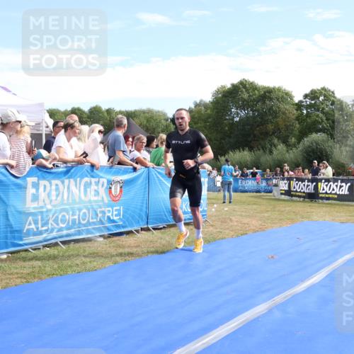 31.08.2025 - Elbe Triathlon Hamburg Strokosch-Dieckow http://msf.ph/oto/8651467 31.08.2025 10:48:03 Ziel 507 meine-sportfotos.de
