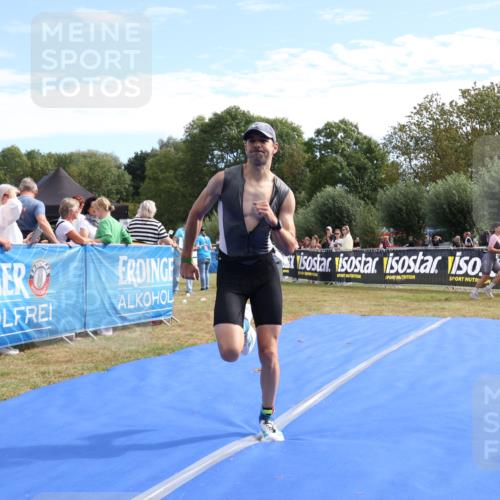 31.08.2025 - Elbe Triathlon Hamburg Strokosch-Dieckow http://msf.ph/oto/8651483 31.08.2025 10:48:20 Ziel 331, 529 meine-sportfotos.de