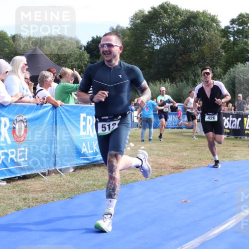 31.08.2025 - Elbe Triathlon Hamburg Strokosch-Dieckow http://msf.ph/oto/8651504 31.08.2025 10:48:43 Ziel 426, 512 meine-sportfotos.de