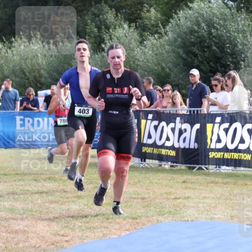 31.08.2025 - Elbe Triathlon Hamburg Strokosch-Dieckow http://msf.ph/oto/8651517 31.08.2025 10:49:03 Ziel 279, 357, 403 meine-sportfotos.de