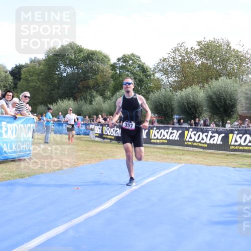 31.08.2025 - Elbe Triathlon Hamburg Strokosch-Dieckow http://msf.ph/oto/8651527 31.08.2025 10:49:12 Ziel 357 meine-sportfotos.de