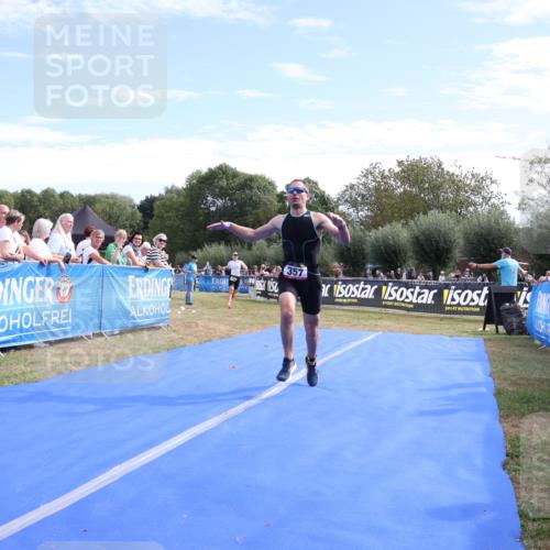 31.08.2025 - Elbe Triathlon Hamburg Strokosch-Dieckow http://msf.ph/oto/8651529 31.08.2025 10:49:13 Ziel 357 meine-sportfotos.de
