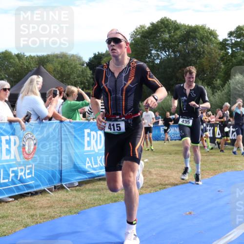 31.08.2025 - Elbe Triathlon Hamburg Strokosch-Dieckow http://msf.ph/oto/8651538 31.08.2025 10:49:44 Ziel 415, 435 meine-sportfotos.de