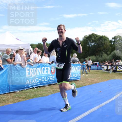 31.08.2025 - Elbe Triathlon Hamburg Strokosch-Dieckow http://msf.ph/oto/8651542 31.08.2025 10:49:46 Ziel 415, 435, 456 meine-sportfotos.de