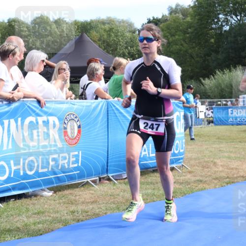 31.08.2025 - Elbe Triathlon Hamburg Strokosch-Dieckow http://msf.ph/oto/8651561 31.08.2025 10:50:24 Ziel 247, 430, 464, 694 meine-sportfotos.de
