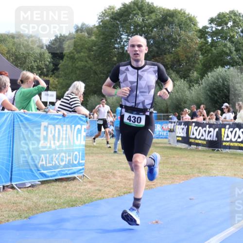31.08.2025 - Elbe Triathlon Hamburg Strokosch-Dieckow http://msf.ph/oto/8651570 31.08.2025 10:50:33 Ziel 430, 709 meine-sportfotos.de