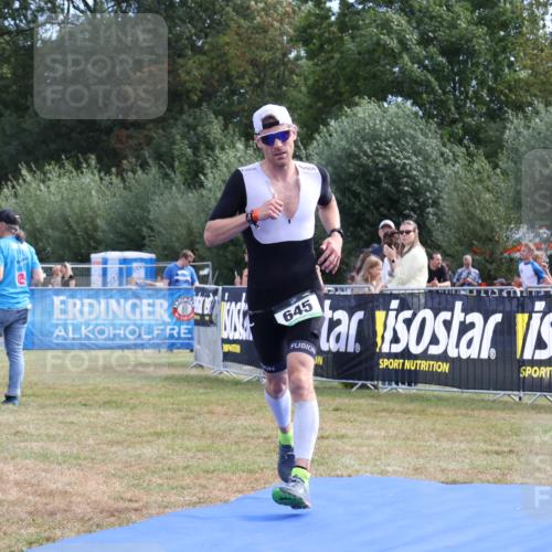 31.08.2025 - Elbe Triathlon Hamburg Strokosch-Dieckow http://msf.ph/oto/8651585 31.08.2025 10:50:59 Ziel 645 meine-sportfotos.de