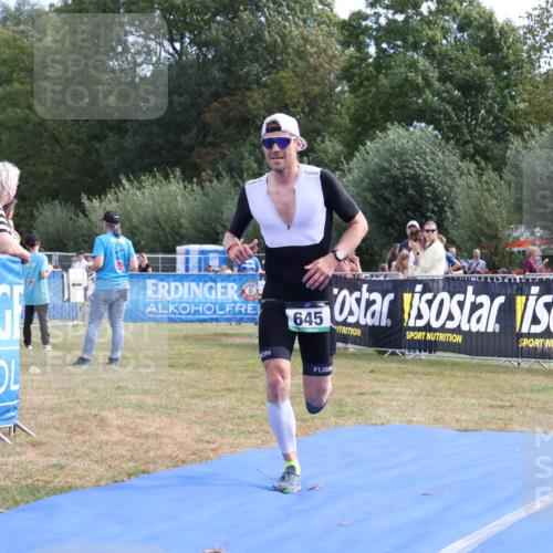 31.08.2025 - Elbe Triathlon Hamburg Strokosch-Dieckow http://msf.ph/oto/8651587 31.08.2025 10:51:00 Ziel 645 meine-sportfotos.de