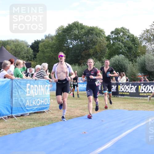 31.08.2025 - Elbe Triathlon Hamburg Strokosch-Dieckow http://msf.ph/oto/8651597 31.08.2025 10:51:15 Ziel 249, 348, 378, 457 meine-sportfotos.de
