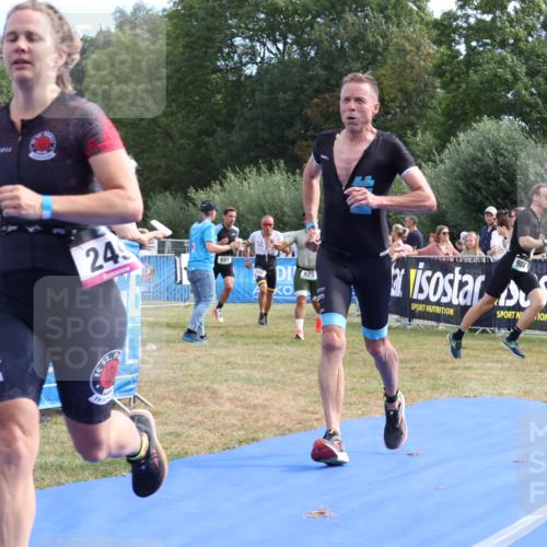 31.08.2025 - Elbe Triathlon Hamburg Strokosch-Dieckow http://msf.ph/oto/8651602 31.08.2025 10:51:16 Ziel 249, 348, 378, 457 meine-sportfotos.de