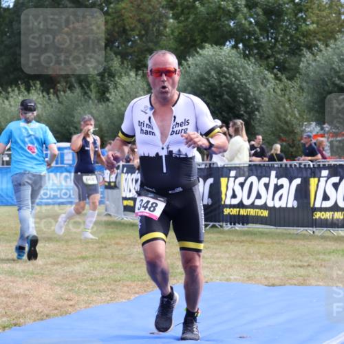 31.08.2025 - Elbe Triathlon Hamburg Strokosch-Dieckow http://msf.ph/oto/8651607 31.08.2025 10:51:22 Ziel 348, 378 meine-sportfotos.de