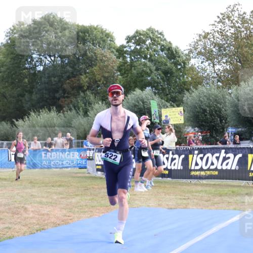 31.08.2025 - Elbe Triathlon Hamburg Strokosch-Dieckow http://msf.ph/oto/8651632 31.08.2025 10:52:47 Ziel 522 meine-sportfotos.de