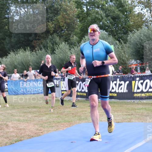 31.08.2025 - Elbe Triathlon Hamburg Strokosch-Dieckow http://msf.ph/oto/8651647 31.08.2025 10:53:12 Ziel 377, 630 meine-sportfotos.de