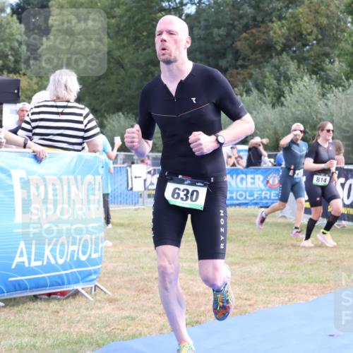 31.08.2025 - Elbe Triathlon Hamburg Strokosch-Dieckow http://msf.ph/oto/8651654 31.08.2025 10:53:15 Ziel 377, 630 meine-sportfotos.de