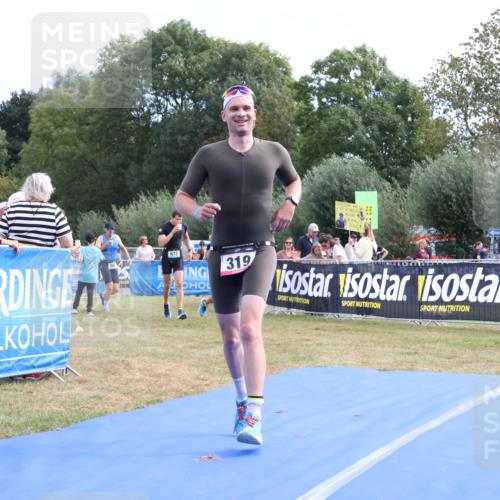 31.08.2025 - Elbe Triathlon Hamburg Strokosch-Dieckow http://msf.ph/oto/8651667 31.08.2025 10:53:24 Ziel 319 meine-sportfotos.de