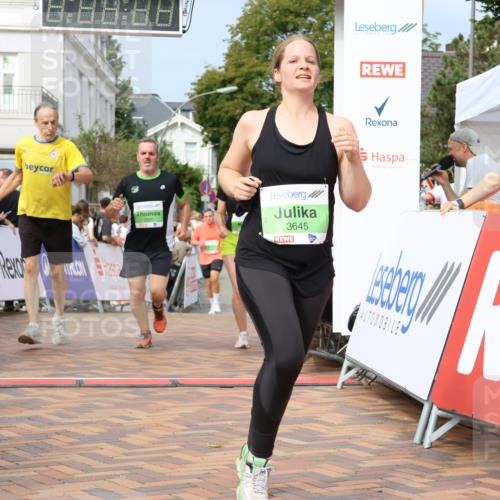 31.08.2025 - 21. Blankeneser Heldenlauf Strokosch-Dieckow http://msf.ph/oto/8651694 31.08.2025 11:12:40 Ziel 3225, 3645, 3142, 3410, 3143, 3320, 3588, 3585 meine-sportfotos.de