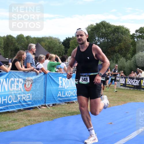 31.08.2025 - Elbe Triathlon Hamburg Strokosch-Dieckow http://msf.ph/oto/8651712 31.08.2025 10:54:35 Ziel 324, 548, 633 meine-sportfotos.de