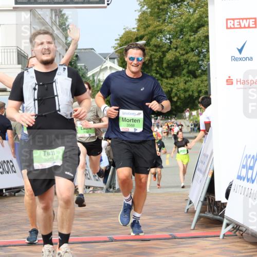 31.08.2025 - 21. Blankeneser Heldenlauf Strokosch-Dieckow http://msf.ph/oto/8651720 31.08.2025 11:12:36 Ziel 3301, 3225, 3645, 3142, 3143, 3546, 3545, 3588, 3585 meine-sportfotos.de