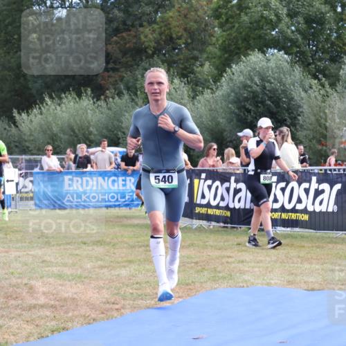 31.08.2025 - Elbe Triathlon Hamburg Strokosch-Dieckow http://msf.ph/oto/8651725 31.08.2025 10:54:48 Ziel 540 meine-sportfotos.de