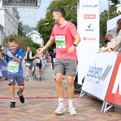 31.08.2025 - 21. Blankeneser Heldenlauf Strokosch-Dieckow http://msf.ph/oto/8651729 31.08.2025 11:12:32 Ziel 3301, 3225, 3142, 3546, 3545, 3588, 3585 meine-sportfotos.de