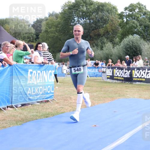 31.08.2025 - Elbe Triathlon Hamburg Strokosch-Dieckow http://msf.ph/oto/8651730 31.08.2025 10:54:49 Ziel 540 meine-sportfotos.de