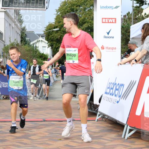 31.08.2025 - 21. Blankeneser Heldenlauf Strokosch-Dieckow http://msf.ph/oto/8651732 31.08.2025 11:12:32 Ziel 3301, 3225, 3142, 3546, 3545, 3588, 3585 meine-sportfotos.de