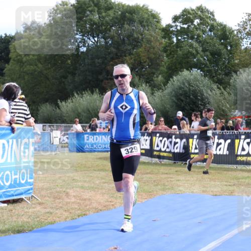 31.08.2025 - Elbe Triathlon Hamburg Strokosch-Dieckow http://msf.ph/oto/8651736 31.08.2025 10:55:06 Ziel 329 meine-sportfotos.de