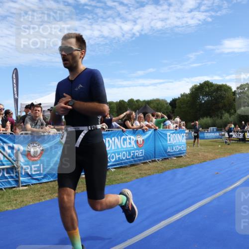 31.08.2025 - Elbe Triathlon Hamburg Strokosch-Dieckow http://msf.ph/oto/8651754 31.08.2025 10:55:52 Ziel 360, 519 meine-sportfotos.de