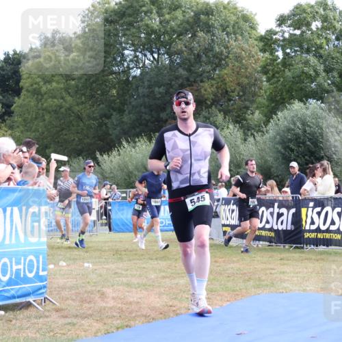 31.08.2025 - Elbe Triathlon Hamburg Strokosch-Dieckow http://msf.ph/oto/8651756 31.08.2025 10:56:04 Ziel 545 meine-sportfotos.de