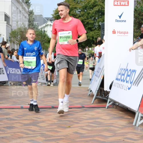31.08.2025 - 21. Blankeneser Heldenlauf Strokosch-Dieckow http://msf.ph/oto/8651761 31.08.2025 11:12:31 Ziel 3301, 3225, 3546, 3545, 3486, 3588 meine-sportfotos.de