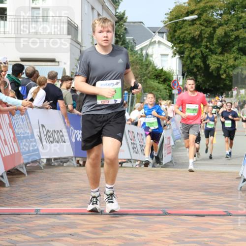 31.08.2025 - 21. Blankeneser Heldenlauf Strokosch-Dieckow http://msf.ph/oto/8651784 31.08.2025 11:12:28 Ziel 3301, 3216, 3546, 3545, 3486 meine-sportfotos.de