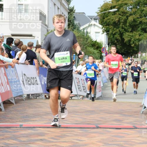 31.08.2025 - 21. Blankeneser Heldenlauf Strokosch-Dieckow http://msf.ph/oto/8651788 31.08.2025 11:12:28 Ziel 3301, 3216, 3546, 3545, 3486 meine-sportfotos.de