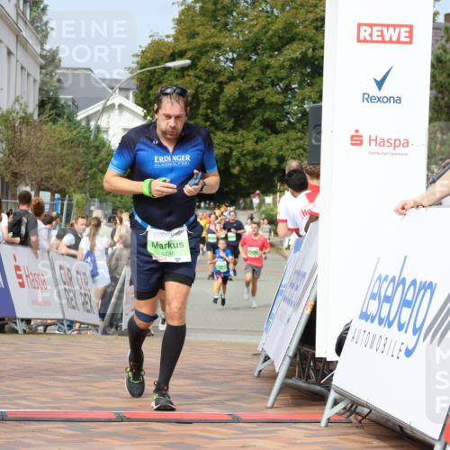 31.08.2025 - 21. Blankeneser Heldenlauf Strokosch-Dieckow http://msf.ph/oto/8651810 31.08.2025 11:12:23 Ziel 3002, 3216, 3461, 3486 meine-sportfotos.de