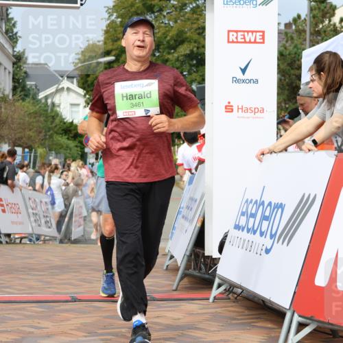 31.08.2025 - 21. Blankeneser Heldenlauf Strokosch-Dieckow http://msf.ph/oto/8651835 31.08.2025 11:12:17 Ziel 3002, 3461 meine-sportfotos.de