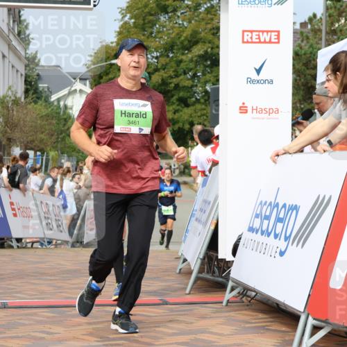 31.08.2025 - 21. Blankeneser Heldenlauf Strokosch-Dieckow http://msf.ph/oto/8651846 31.08.2025 11:12:16 Ziel 3002, 3461 meine-sportfotos.de